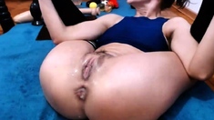 Webcam girl close up masturbation