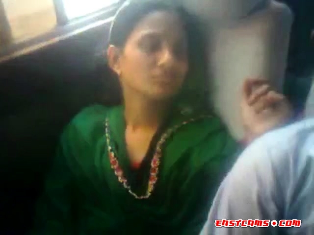 Free Mobile Porn & Sex Videos & Sex Movies - Bangladeshi Lover In Bus -  513395 - ProPorn.com